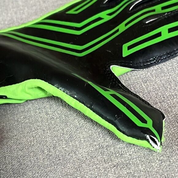 Wilson SFIA Ultimate Football Gloves Mens M/SM - Picture 6 of 6